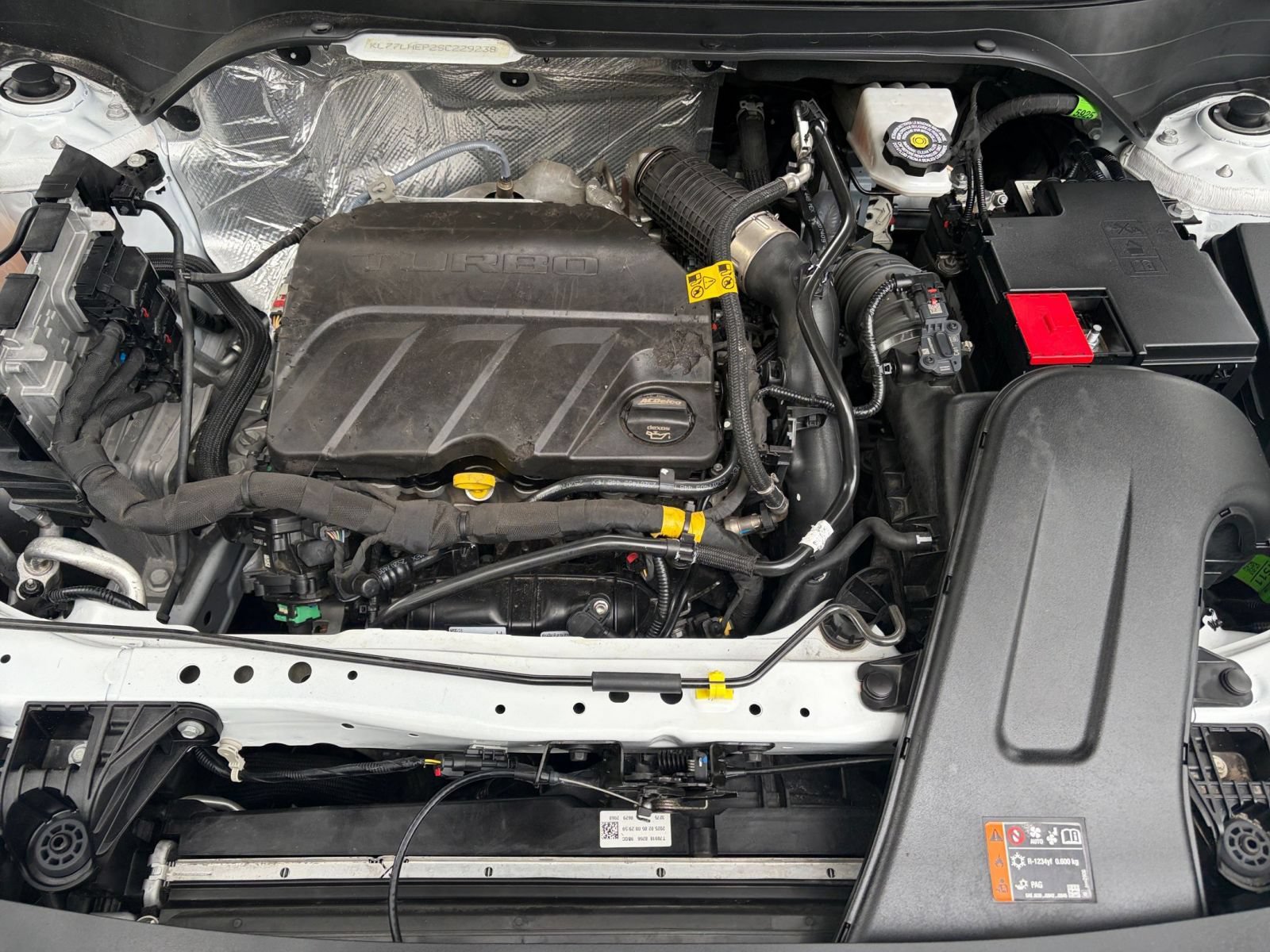 Used 2025 Chevrolet Trax LT FWD image 31