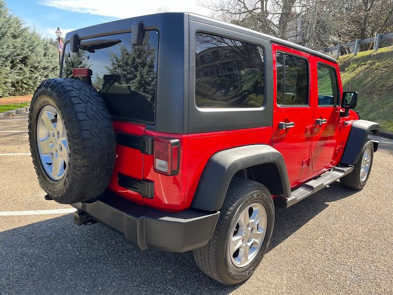 Used 2015 Jeep Wrangler Unlimited Sport w/ Quick Order Package 24S AWD/4WD image 28