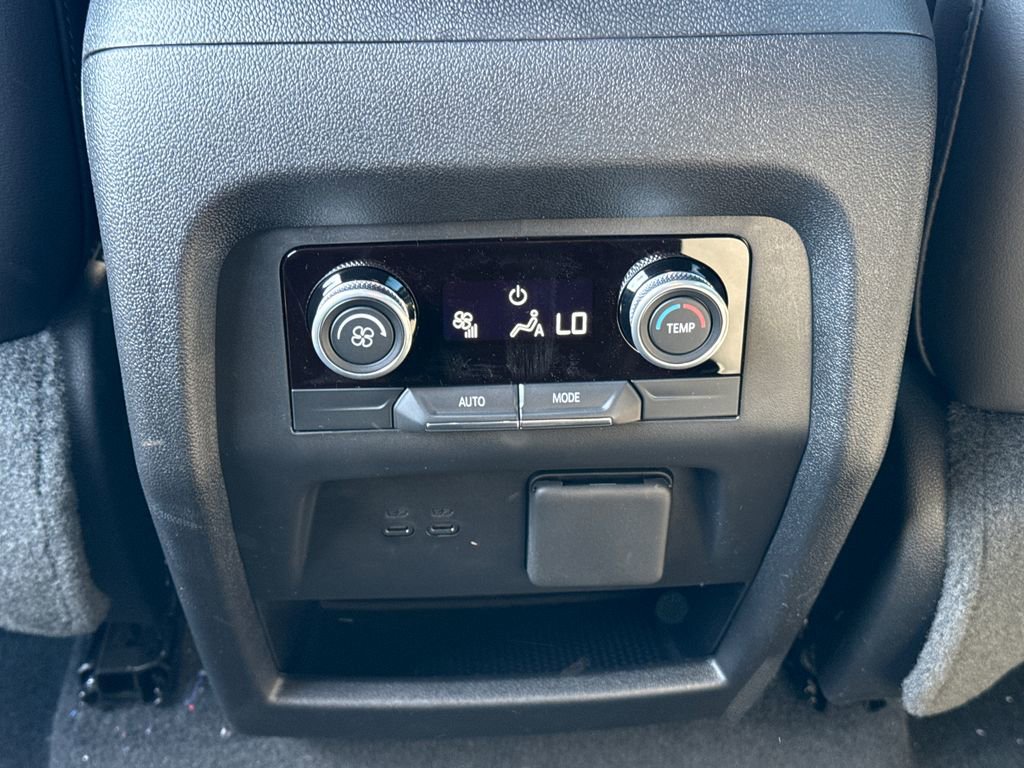 New 2026 Buick Enclave Preferred w/ Power Package image 32