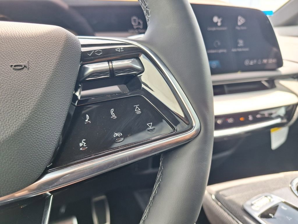 New 2026 Cadillac Optiq Luxury 1 RWD image 29