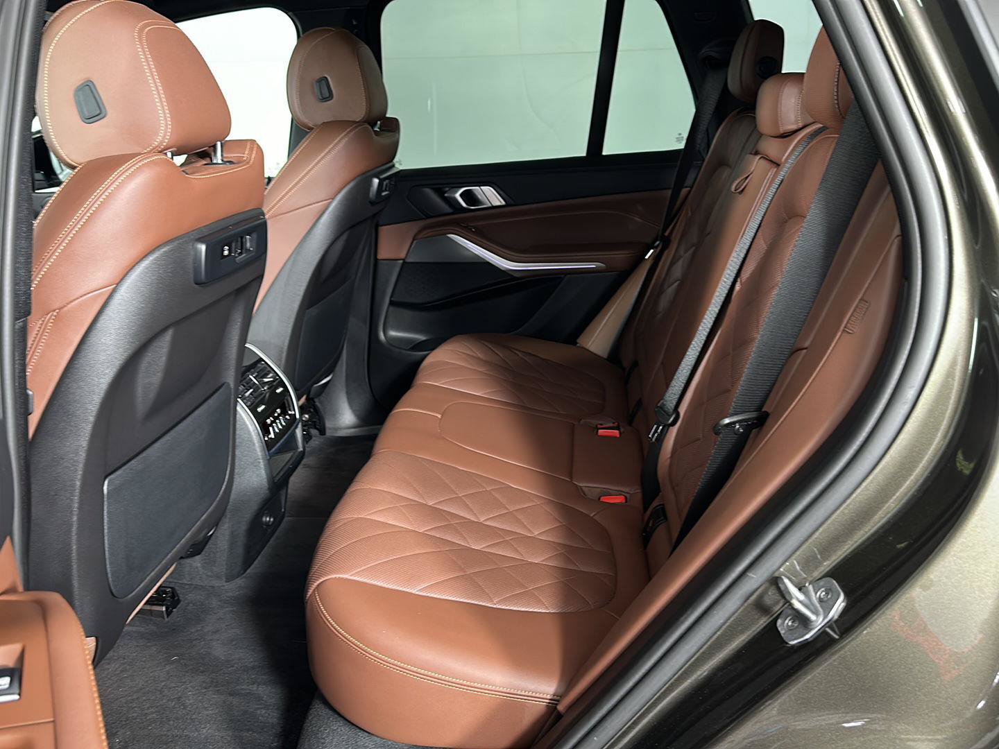 Used 2023 BMW X5 xDrive40i w/ Premium Package AWD/4WD image 28
