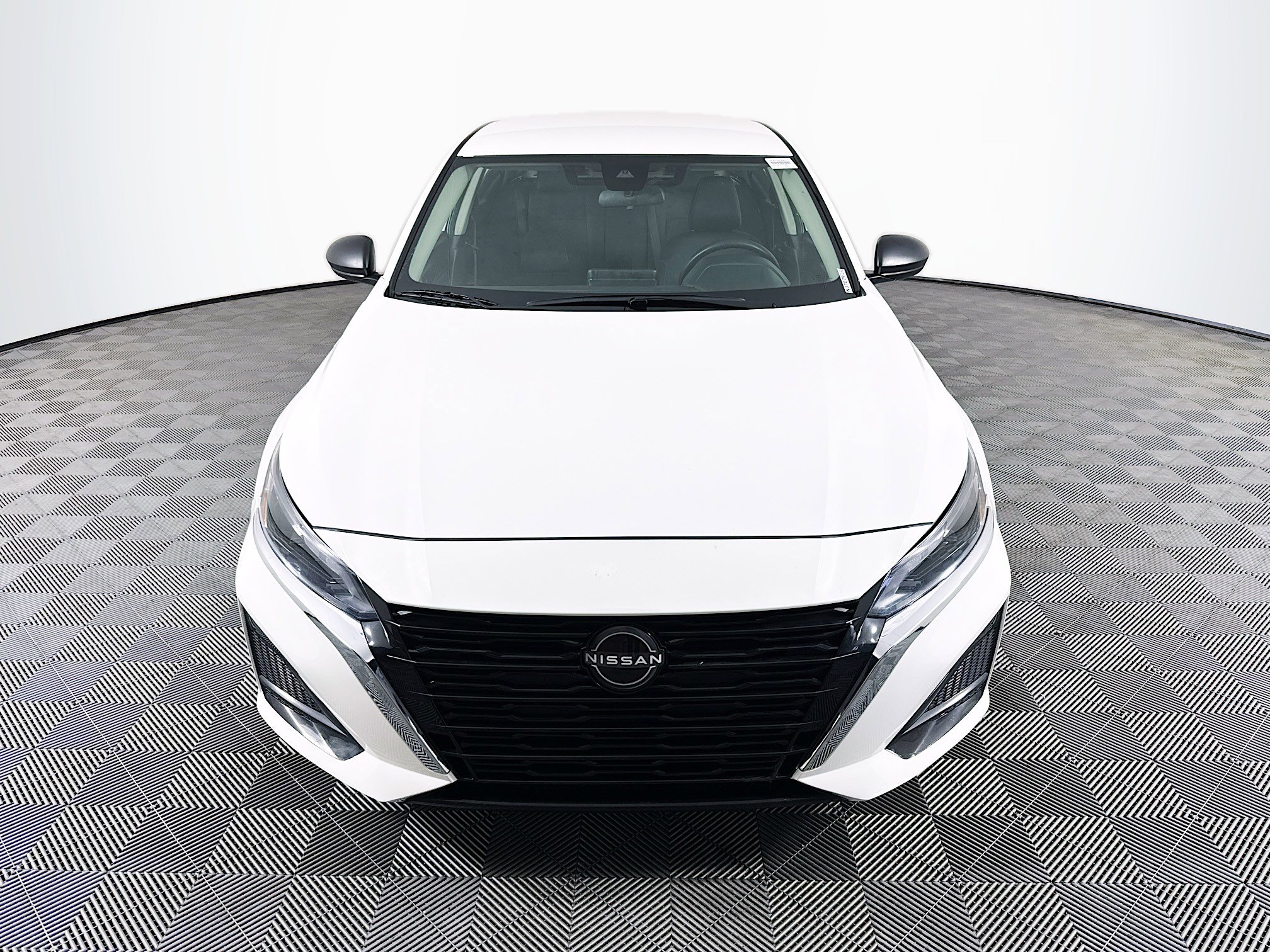 Used 2024 Nissan Altima 2.5 S FWD image 2