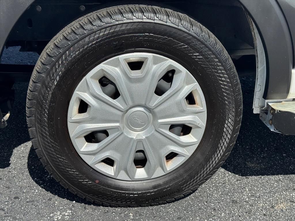 Used 2024 Ford Transit 250 Low Roof w/ Exterior Upgrade Package image 9