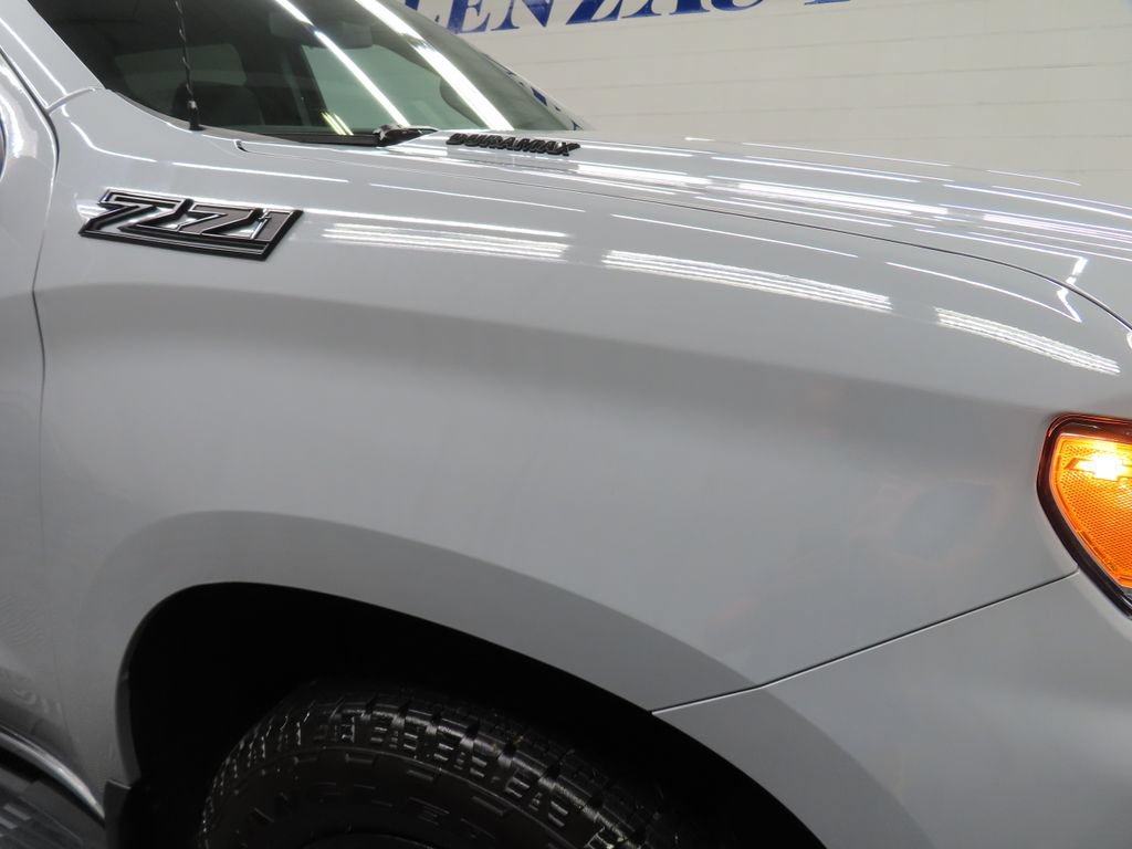 Used 2025 Chevrolet Silverado 1500 RST AWD/4WD image 40