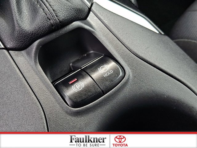 Certified 2025 Toyota Corolla Cross LE image 21