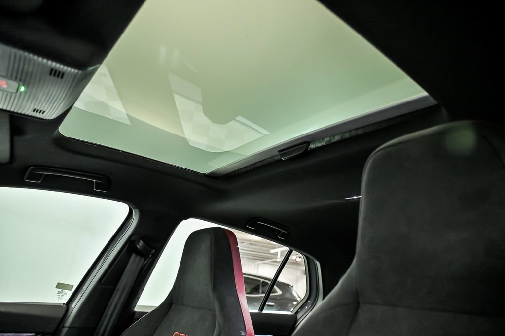 Used 2025 Volkswagen GTI SE FWD image 14