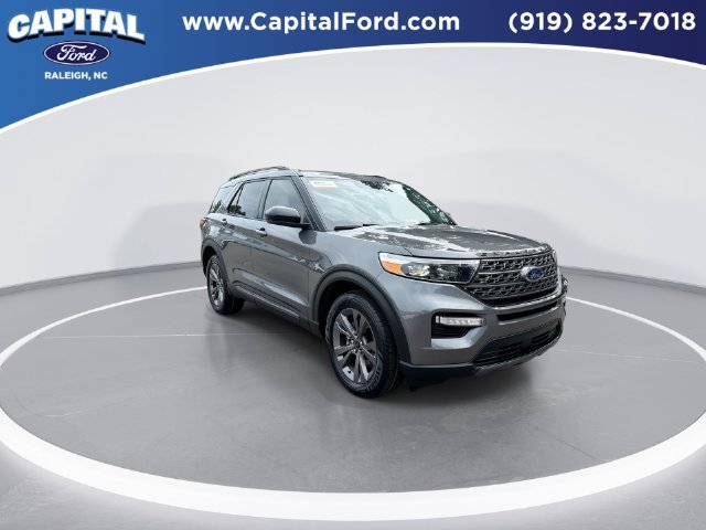 Certified 2022 Ford Explorer XLT w/ Equipment Group 202A AWD/4WD image 2