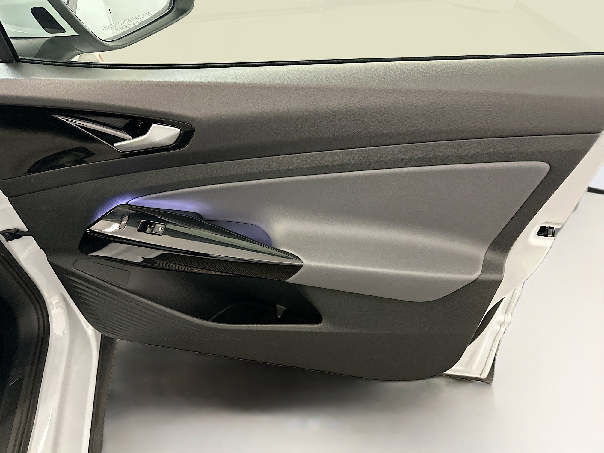 Used 2021 Volkswagen ID.4 Pro S w/ Gradient Package image 34