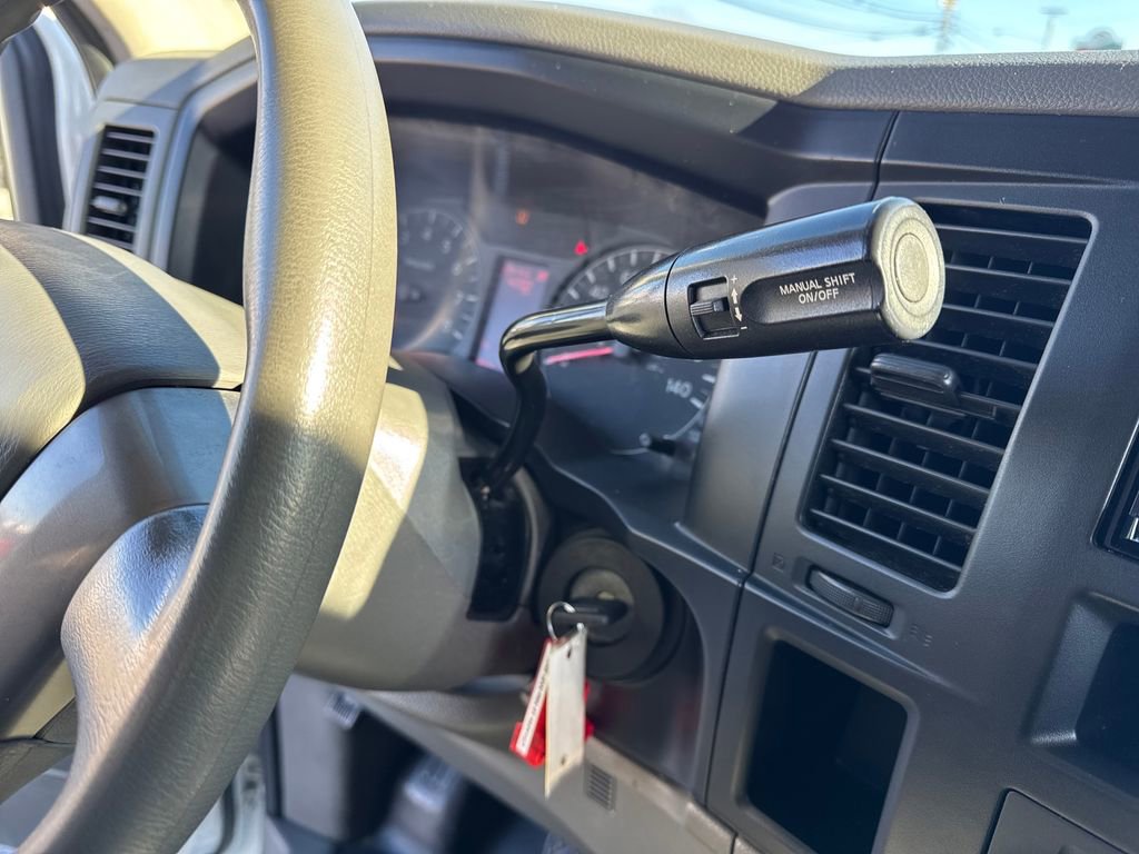 Used 2016 Nissan NV 3500 S image 23