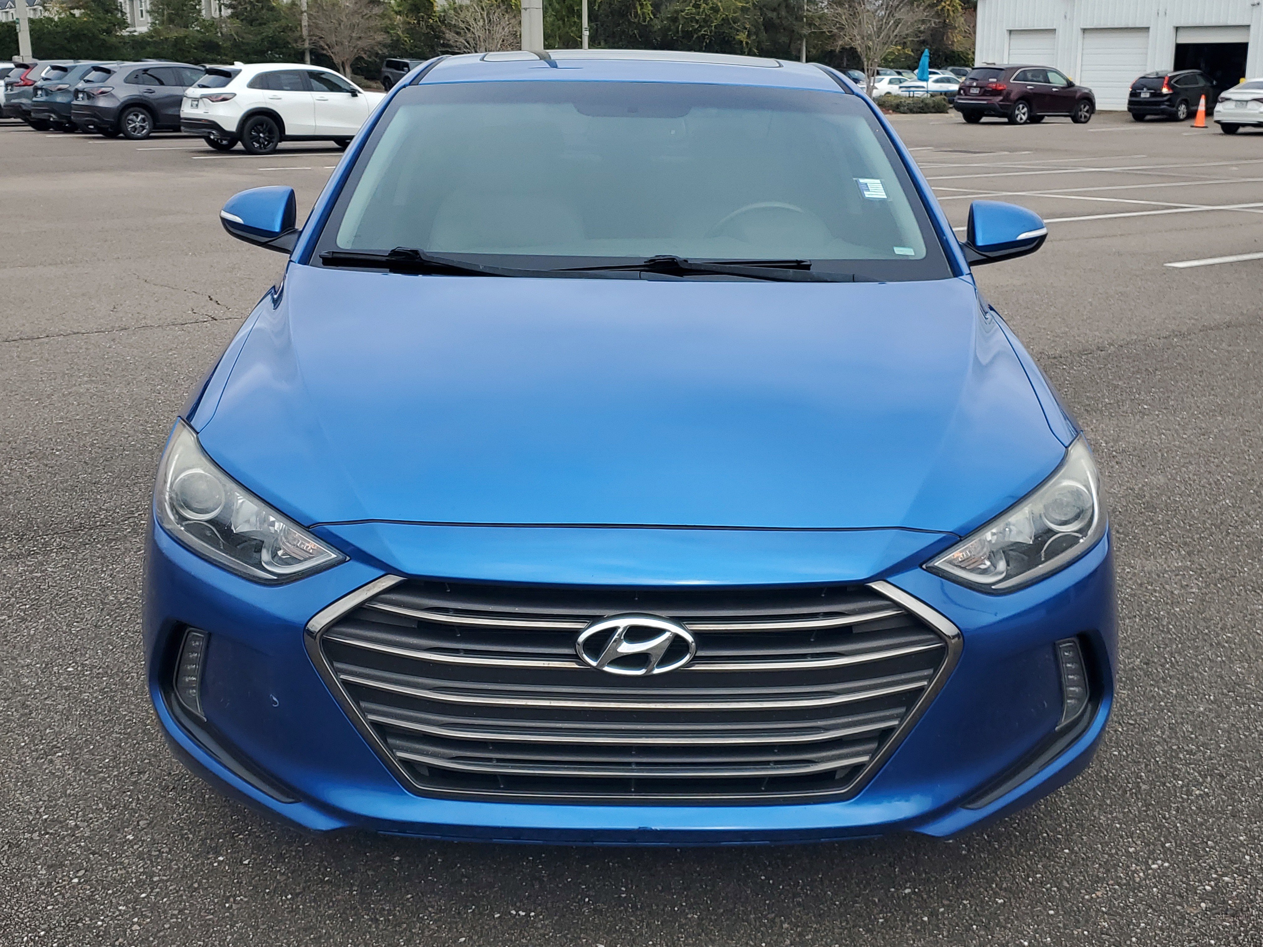 Used 2017 Hyundai Elantra Limited w/ Limited Tech Package 04 image 16