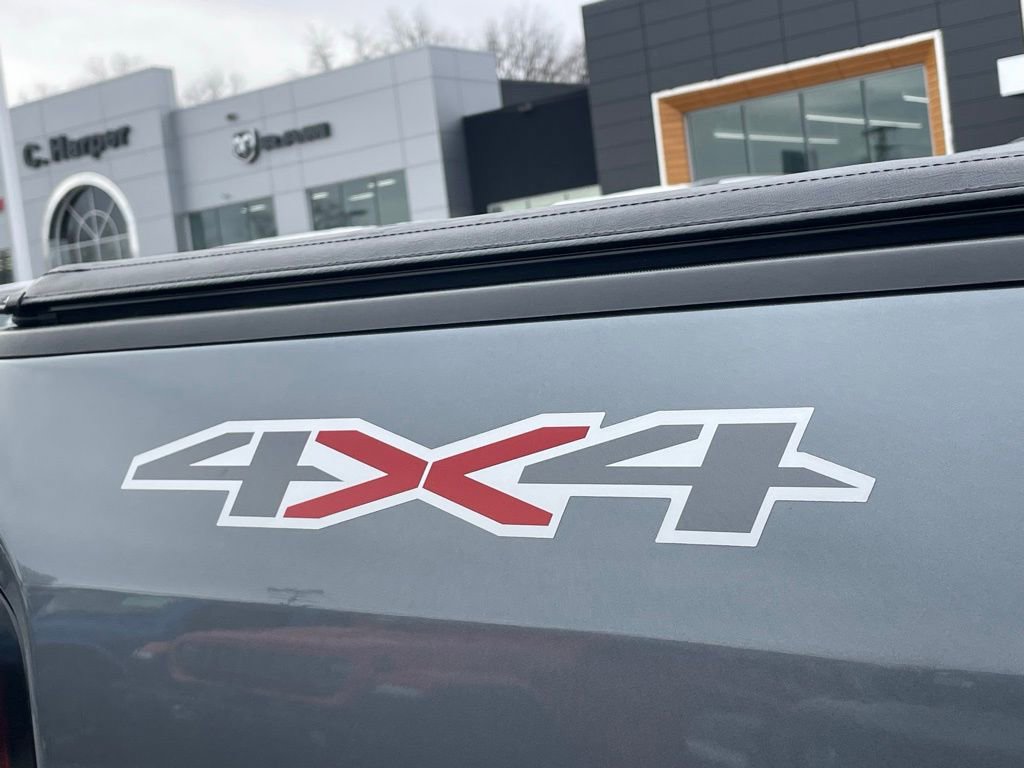 Used 2022 Chevrolet Colorado LT image 18