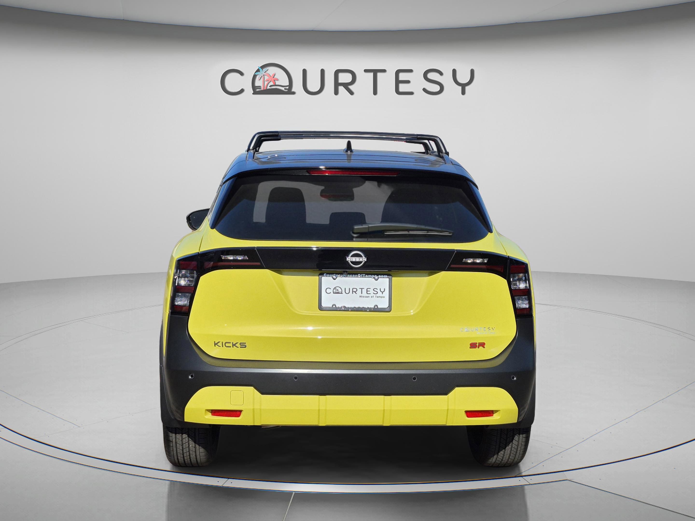 Certified 2025 Nissan Kicks SR FWD image 6