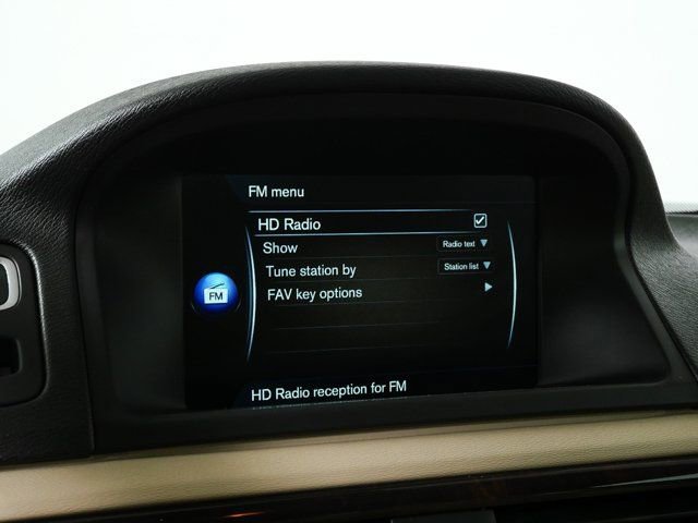 Used 2016 Volvo XC70 T5 Premier w/ Proximity Package image 14