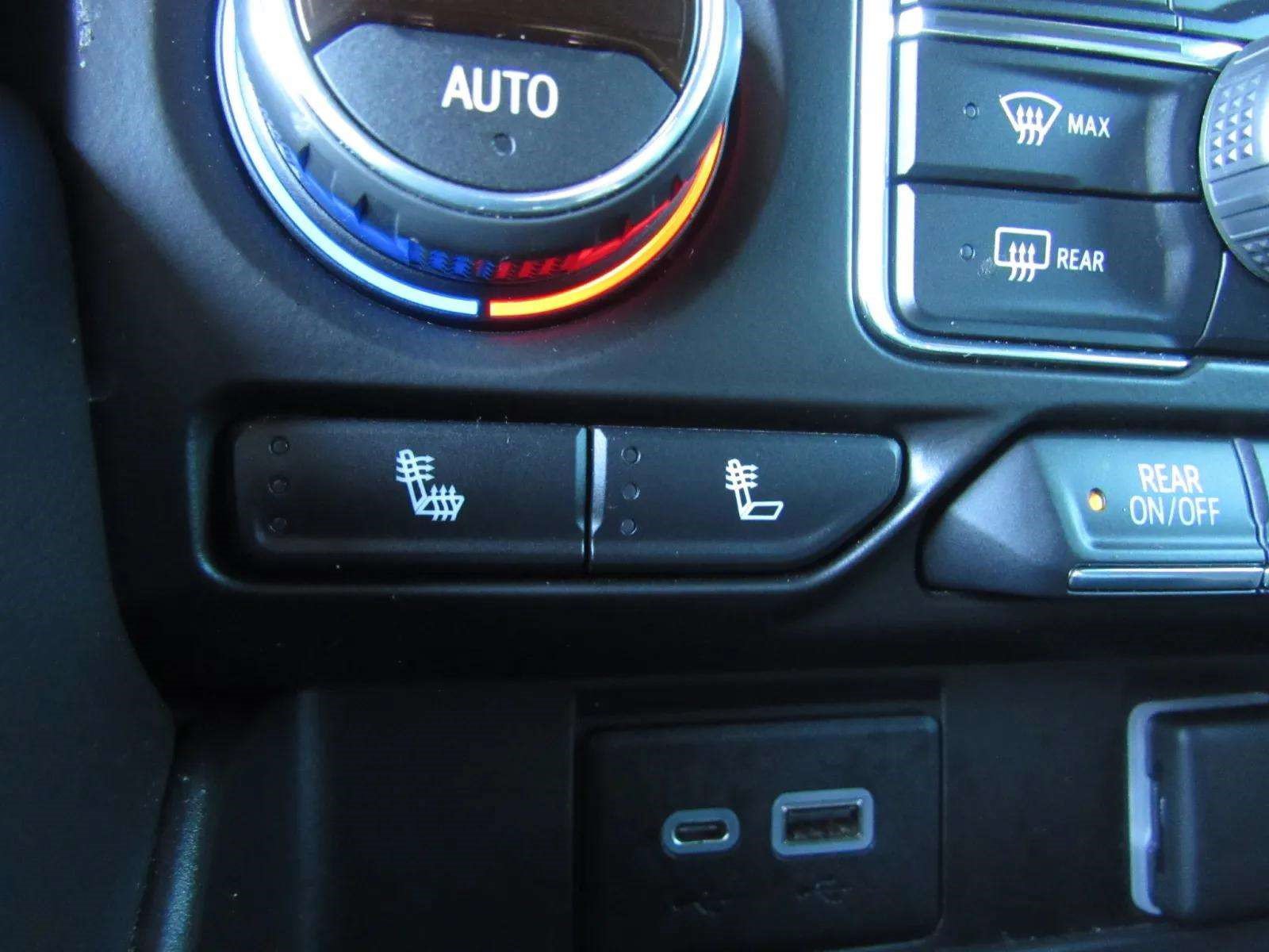 Used 2021 Chevrolet Tahoe LT RWD image 21