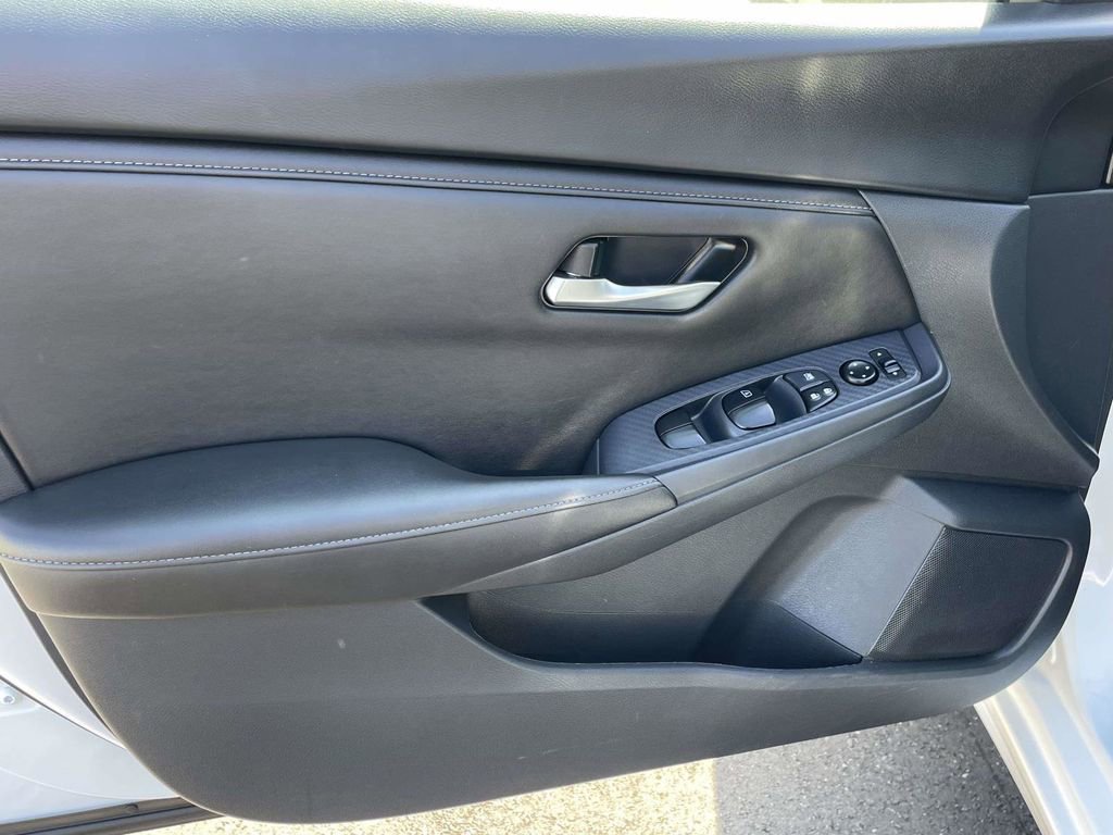 Used 2024 Nissan Sentra SV image 13