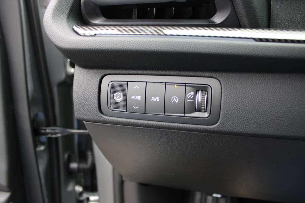 New 2027 Chevrolet Traverse Z71 w/ Enhanced Driving Package AWD/4WD image 19
