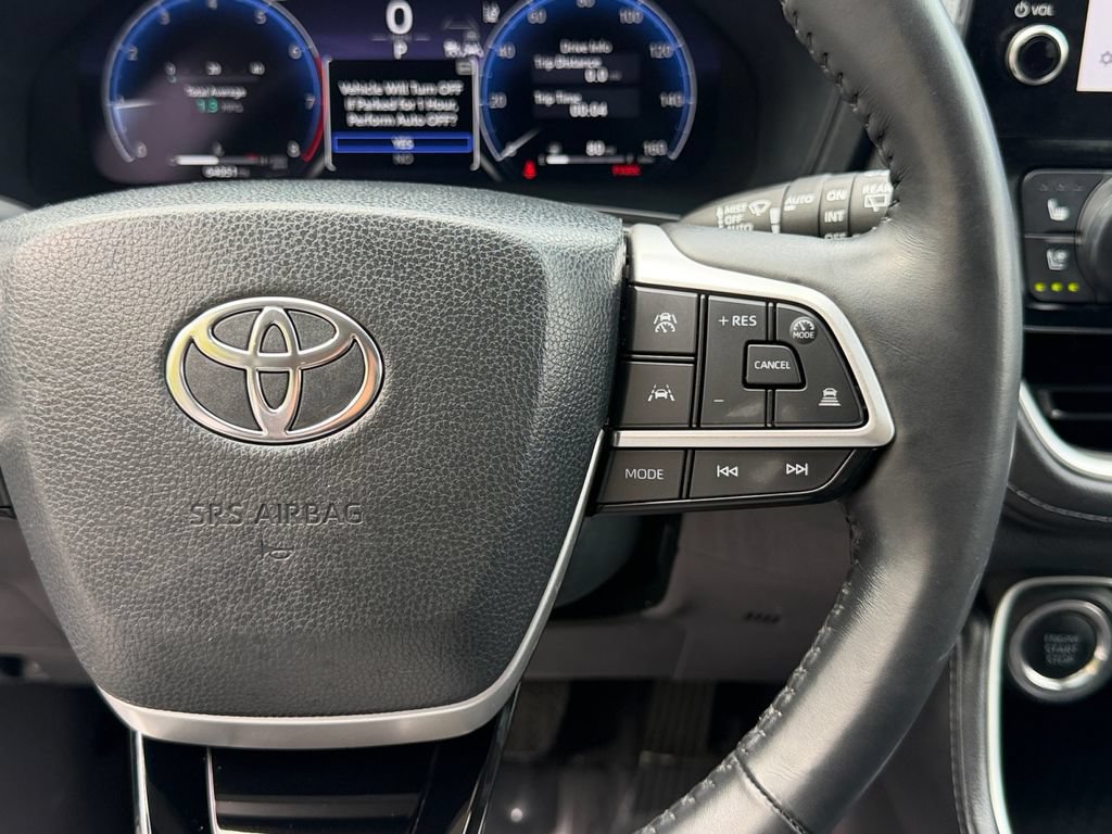 Used 2024 Toyota Grand Highlander AWD image 18