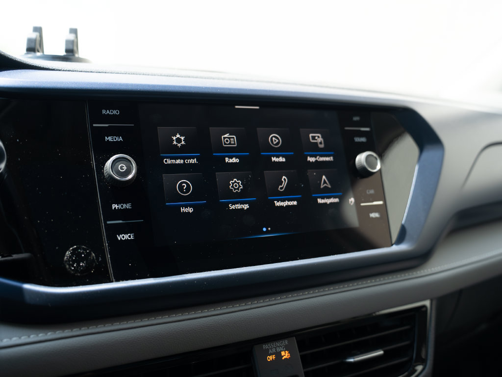 Certified 2023 Volkswagen Taos S FWD image 25