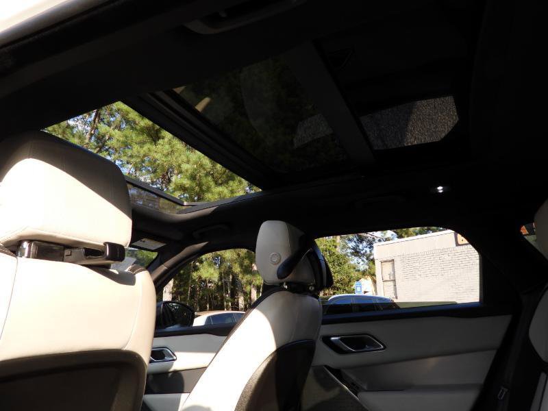 Used 2020 Land Rover Range Rover Velar R-Dynamic S image 44