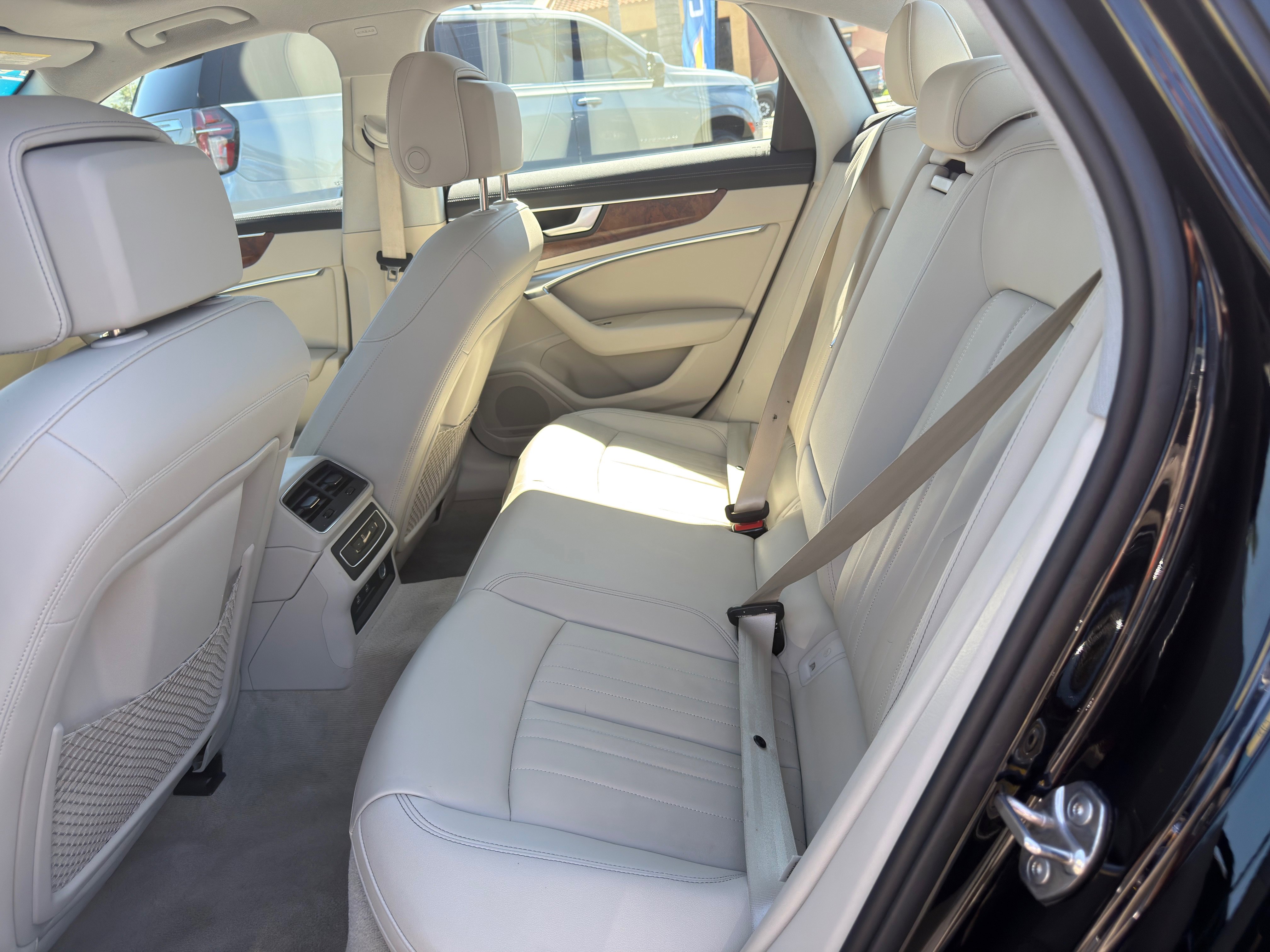 Used 2023 Audi A6 Premium image 16