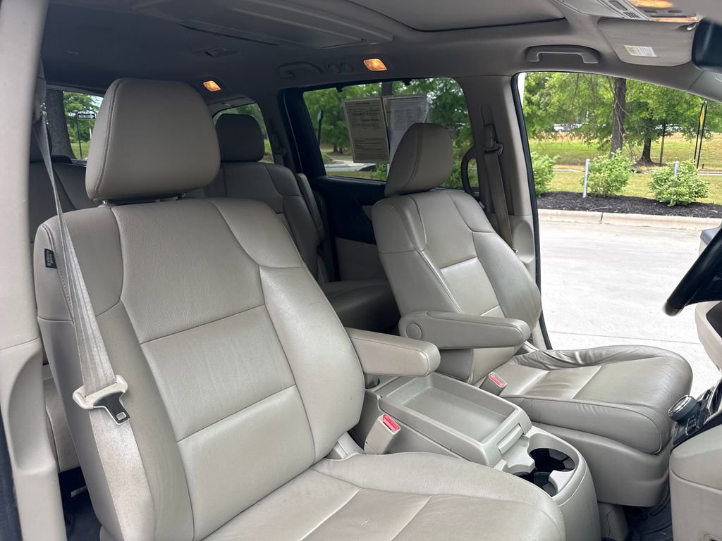 Used 2015 Honda Odyssey Touring Elite image 33
