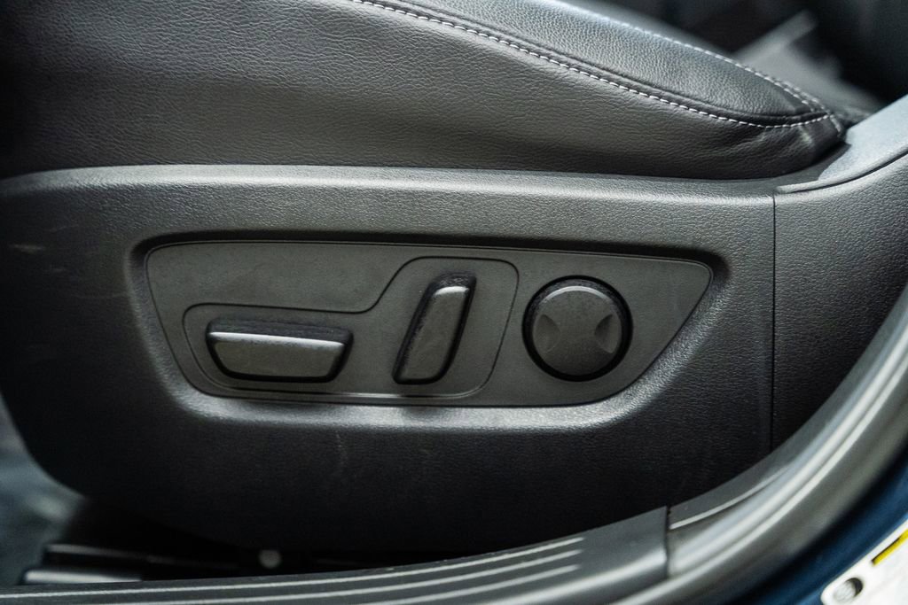 Used 2025 MAZDA CX-50 AWD 2.5 S w/ Premium Package image 41