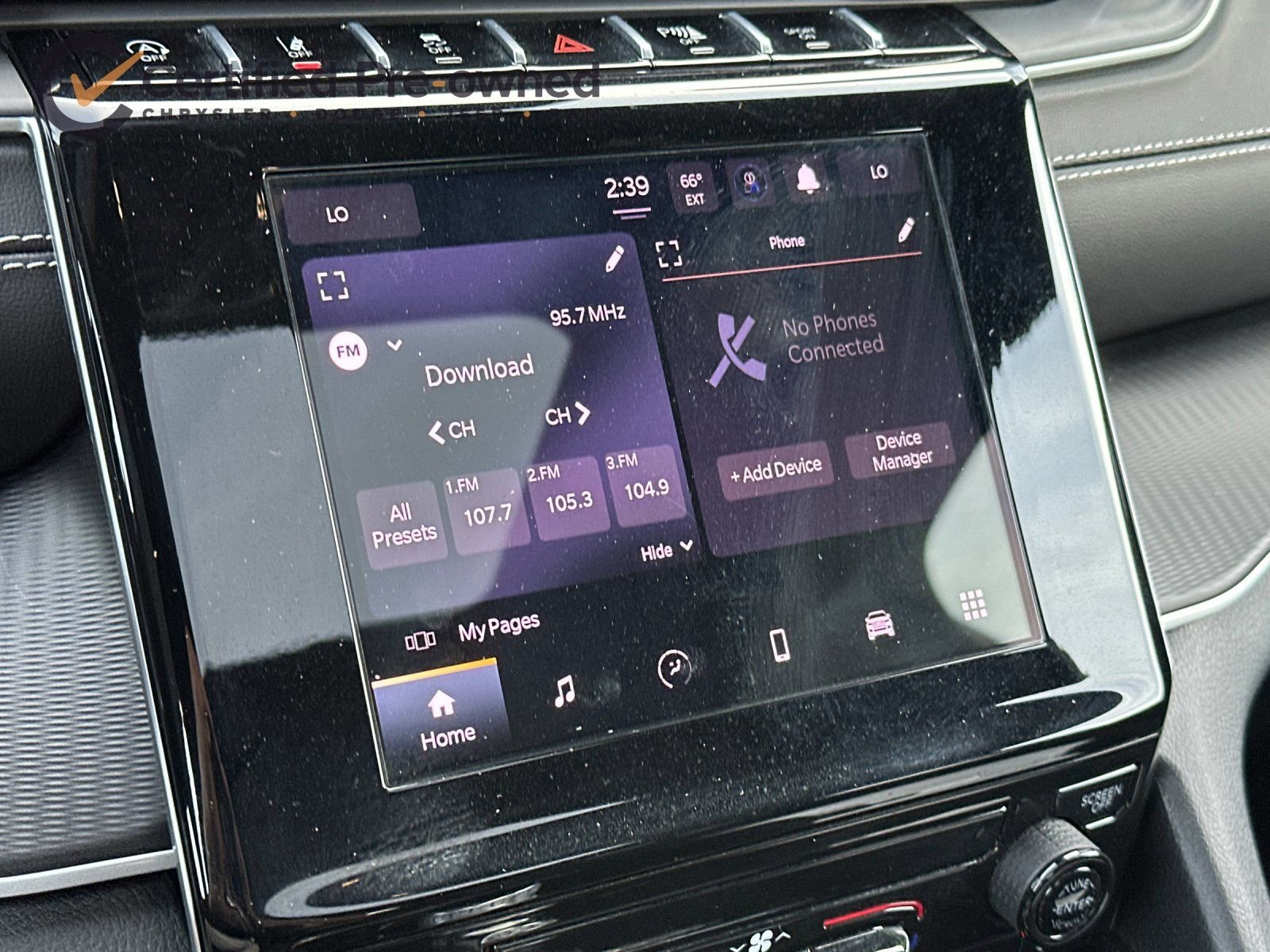 Certified 2025 Jeep Grand Cherokee Laredo X image 19