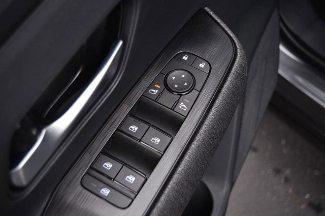 New 2026 Nissan Kicks SV w/ Cold Weather Package image 9