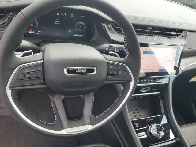 New 2026 Jeep Grand Cherokee L Limited w/ Luxury Tech Group II AWD/4WD image 20