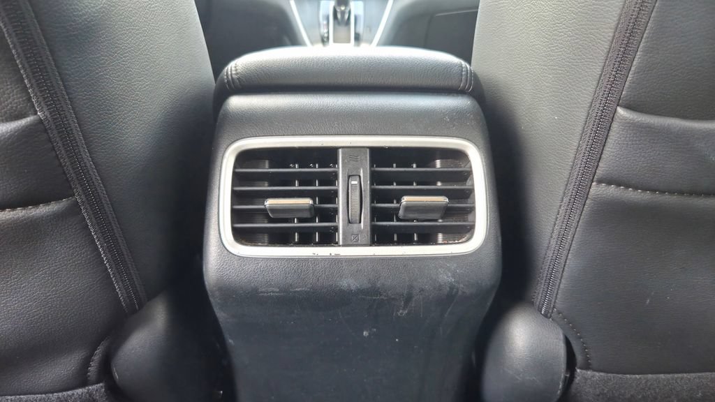 Used 2016 Honda CR-V Touring image 12