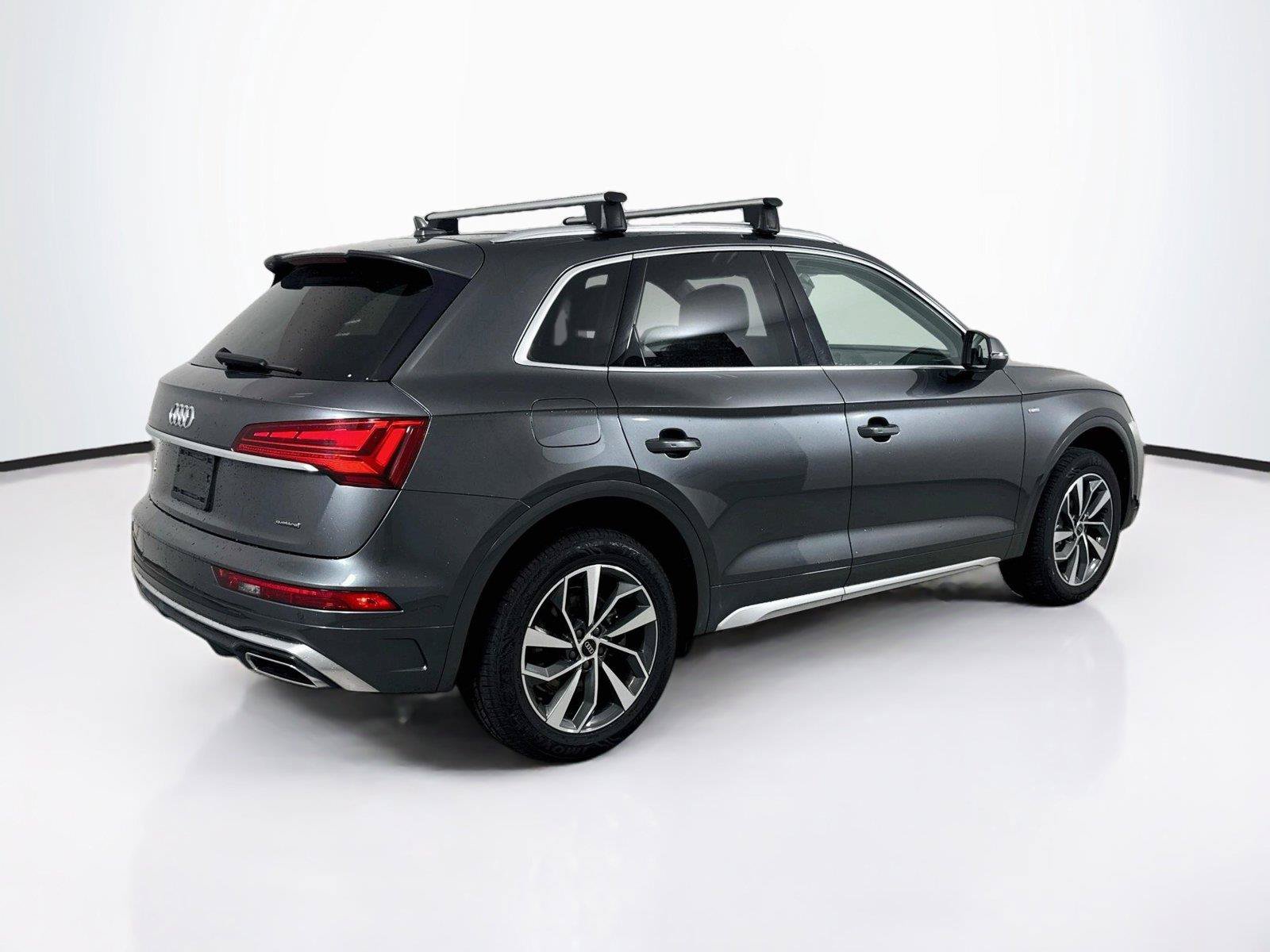 Used 2024 Audi Q5 2.0T Premium Plus AWD/4WD image 2