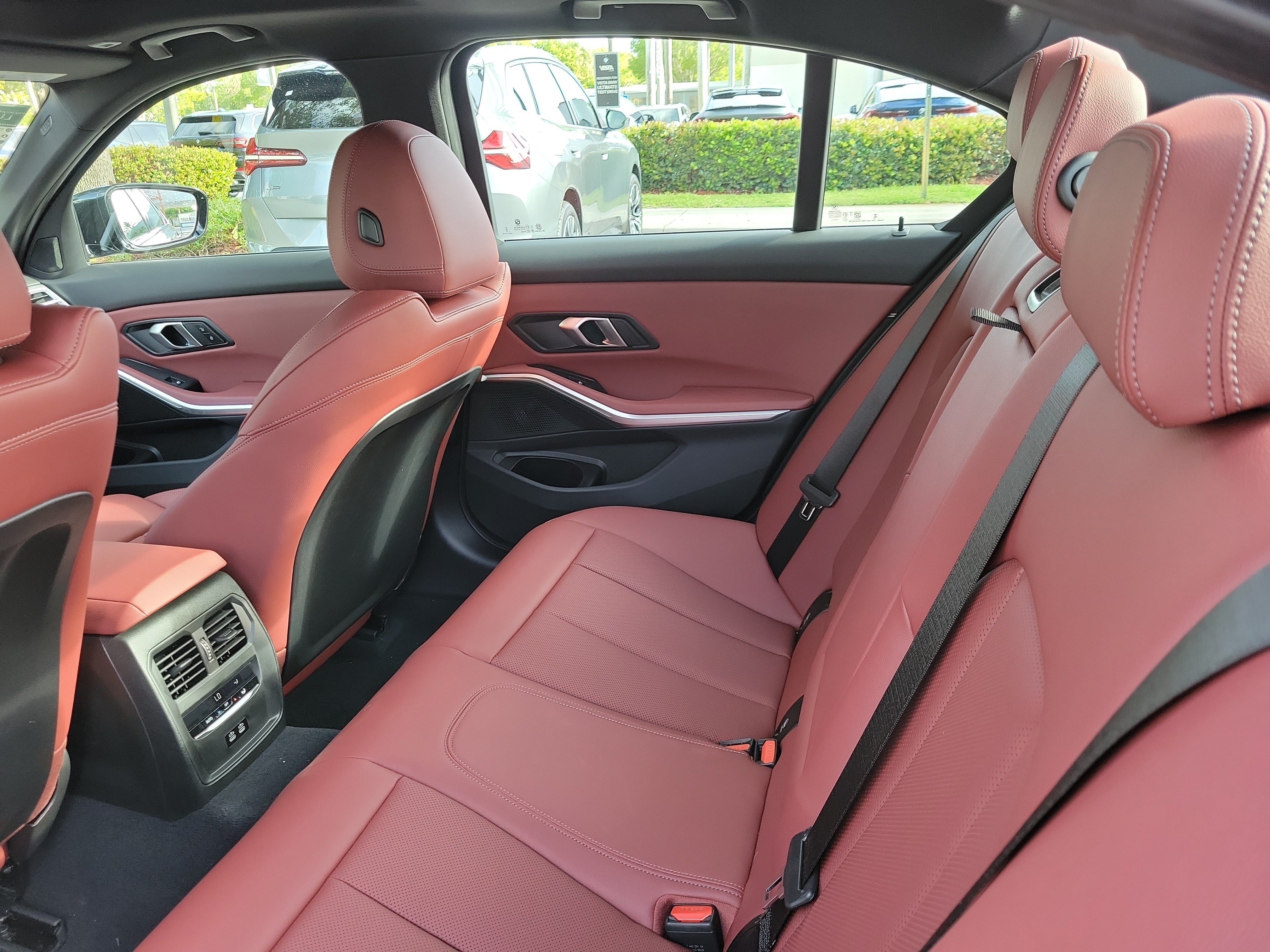 New 2026 BMW 330i Sedan w/ M Sport Package RWD image 8
