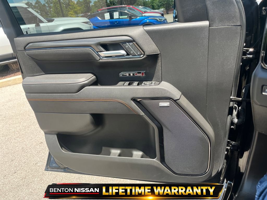 Used 2025 GMC Sierra 1500 AT4 w/ AT4 Premium Package AWD/4WD image 12