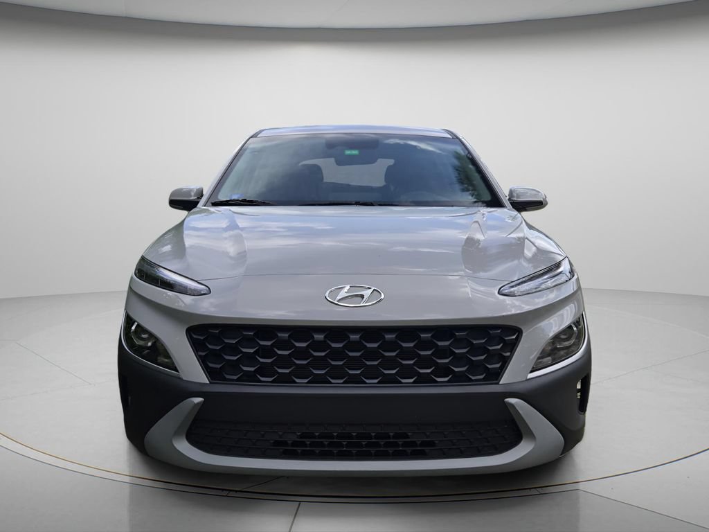 Used 2023 Hyundai Kona SE FWD image 3