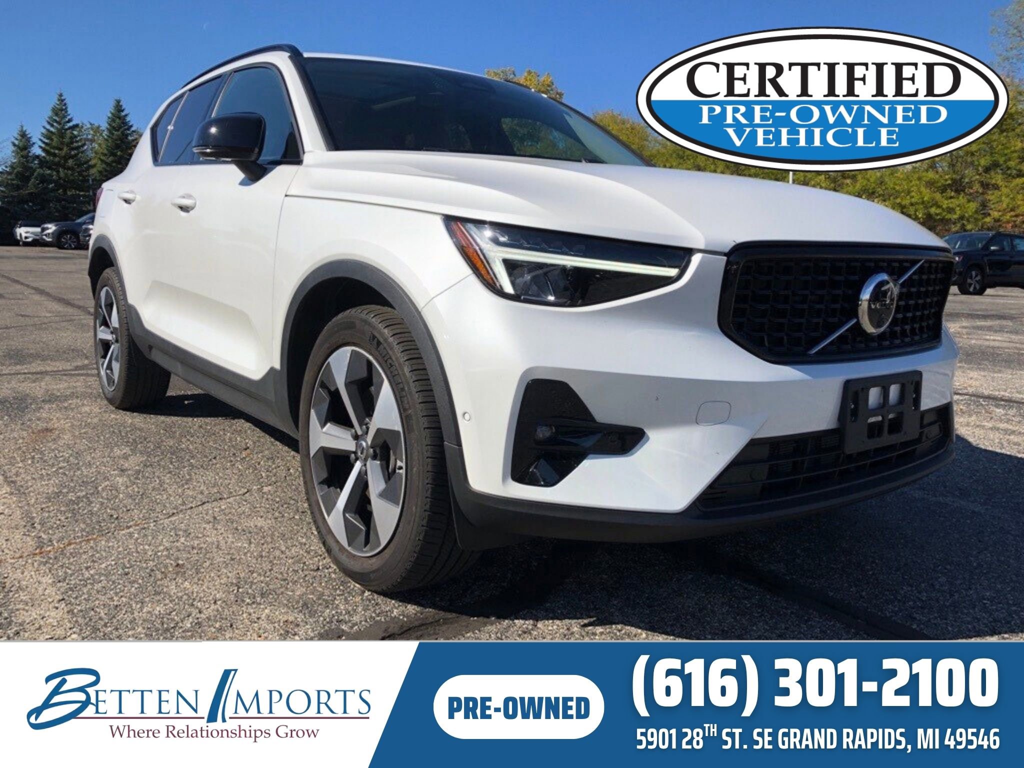 Used 2023 Volvo XC40 B5 Plus w/ Driver Assist Package