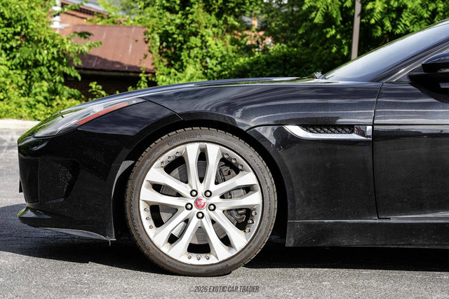Used 2015 Jaguar F-TYPE S RWD image 4