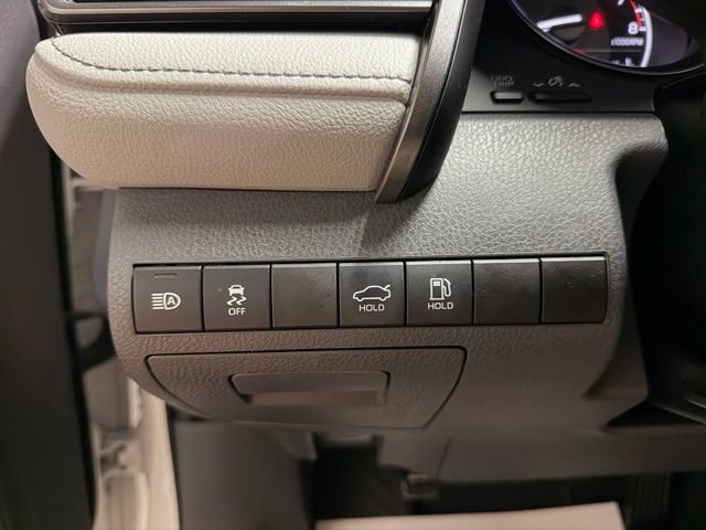 Used 2023 Toyota Camry SE w/ Convenience Package FWD image 36