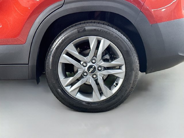 Used 2022 Kia Seltos S FWD image 36