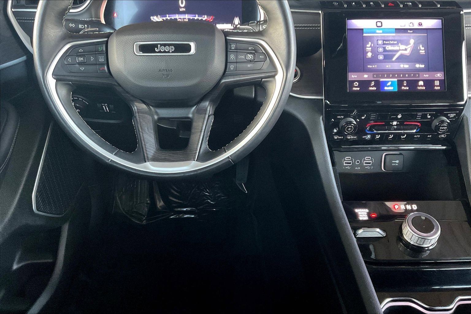 Used 2022 Jeep Grand Cherokee L Limited w/ Trailer Tow Group (B) image 8