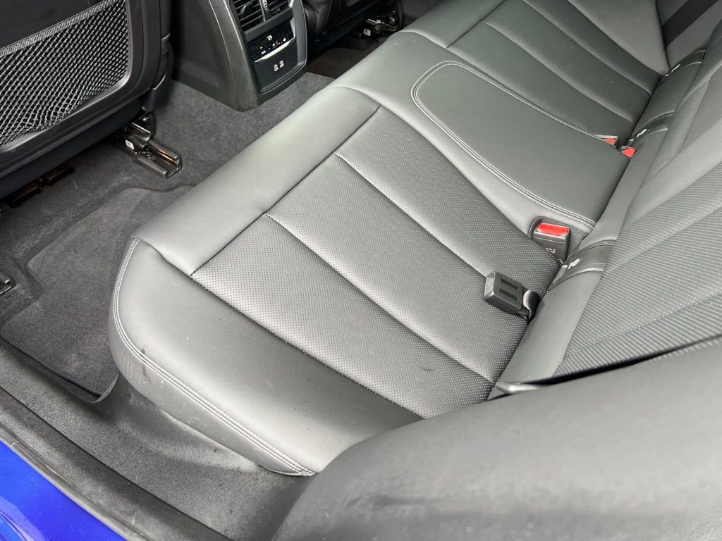 Used 2022 BMW 330i Sedan w/ M Sport Package image 17