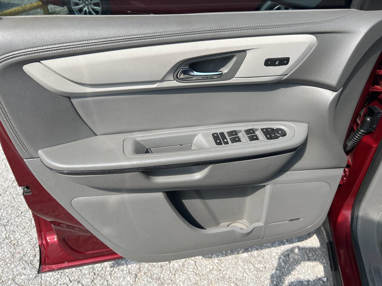 Used 2016 Chevrolet Traverse LTZ image 12