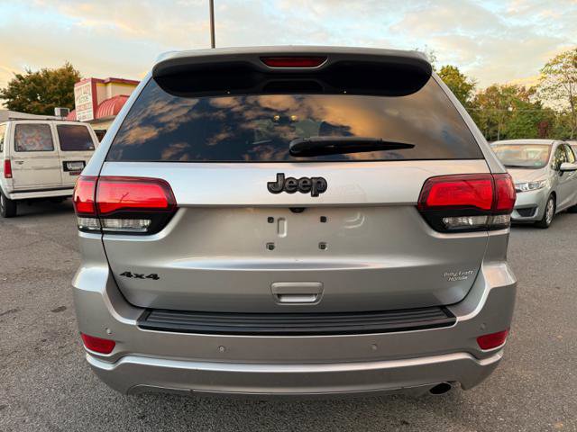 Used 2017 Jeep Grand Cherokee Altitude image 6