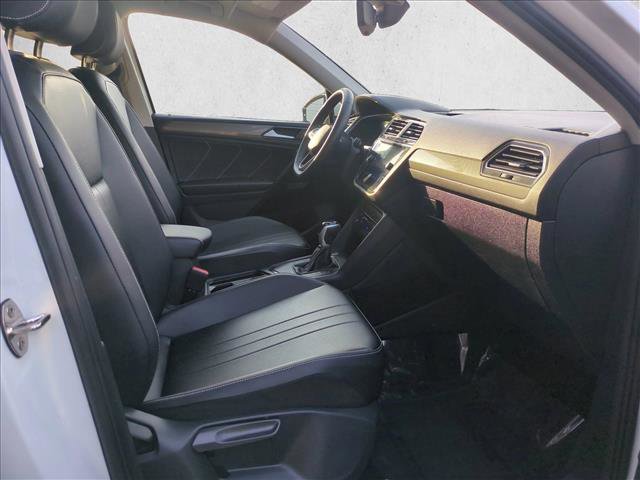 Used 2023 Volkswagen Tiguan SE FWD image 22