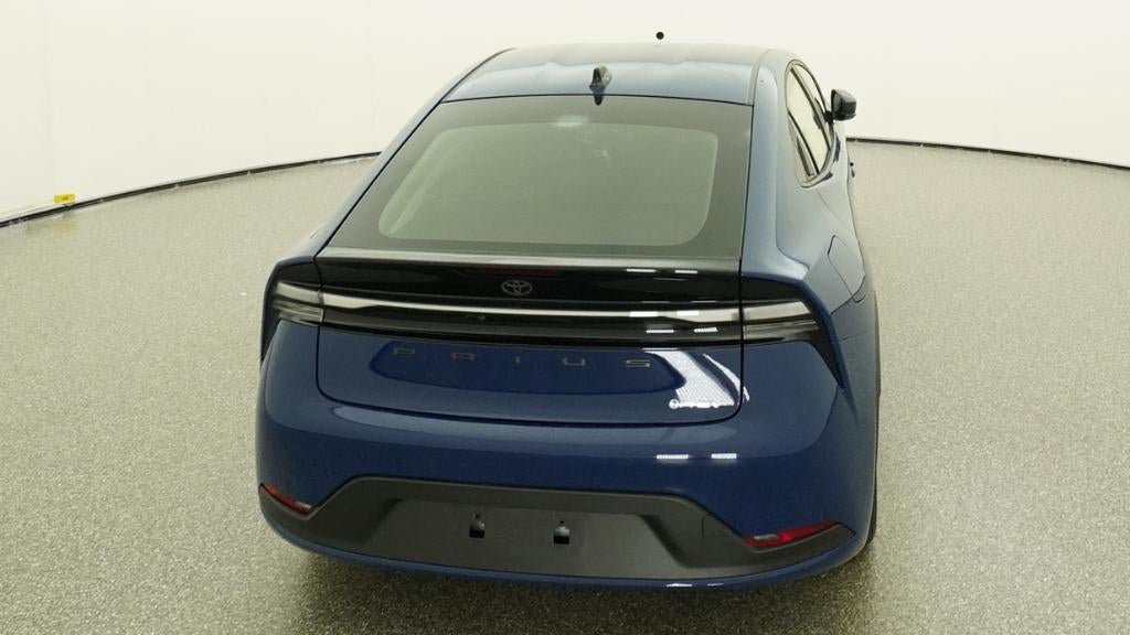 New 2026 Toyota Prius Plug-In Hybrid FWD image 7