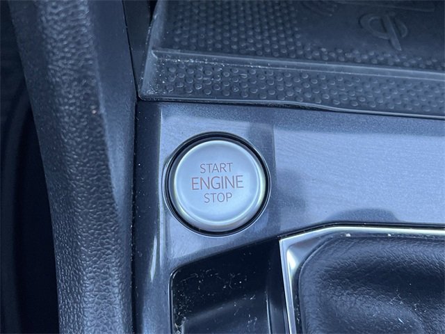 Used 2024 Volkswagen Tiguan SE R-Line image 19