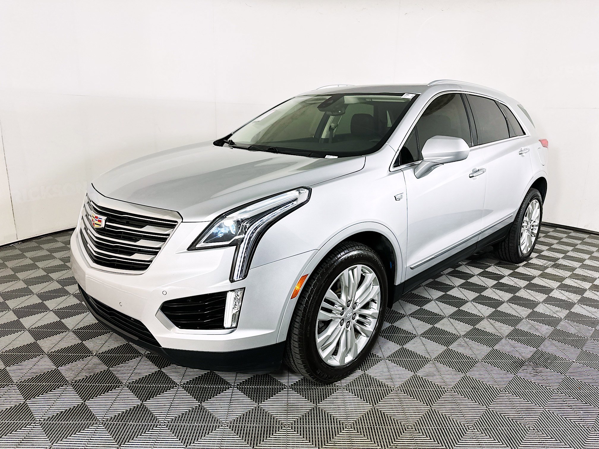 Used 2018 Cadillac XT5 Premium Luxury image 7