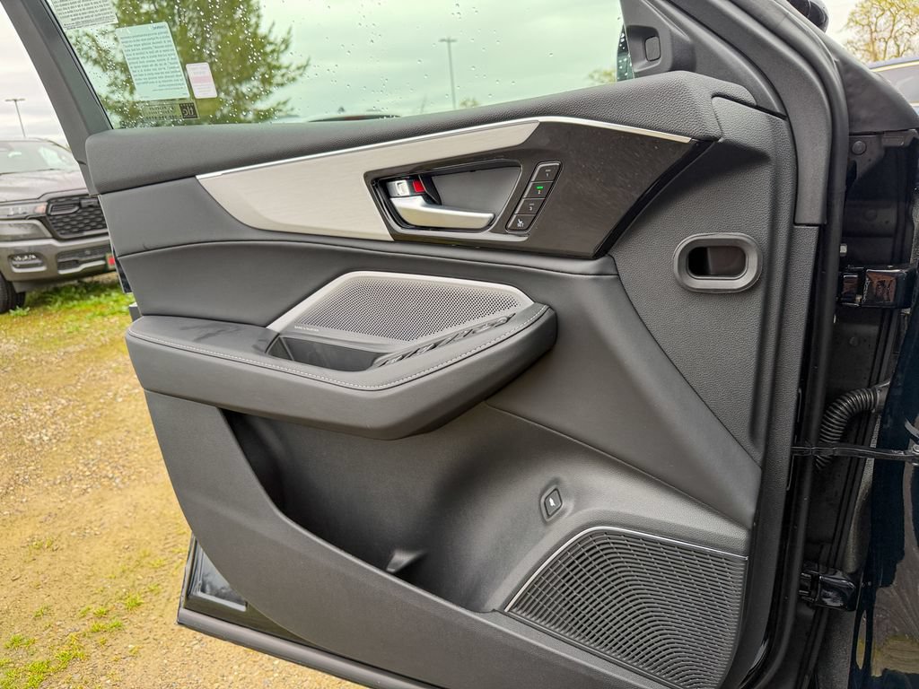 New 2026 Acura MDX w/ Technology Package AWD/4WD image 13