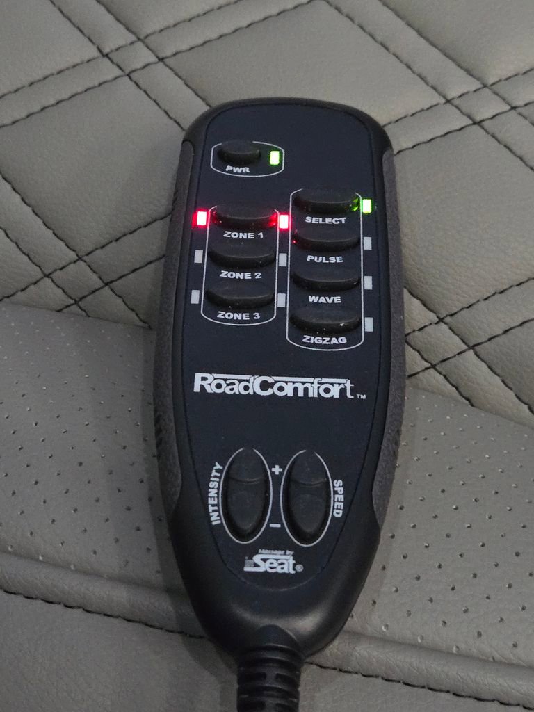 Used 2023 Mercedes-Benz Sprinter 3500 w/ Parking Package image 33