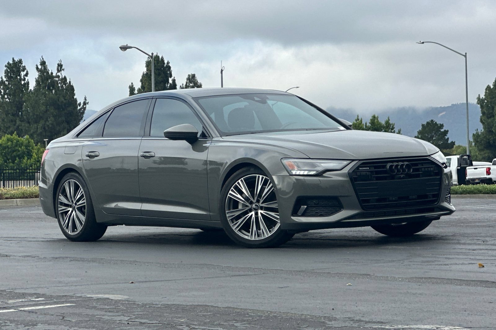 Used 2023 Audi A6 Premium Plus w/ Premium Plus Package AWD/4WD image 2