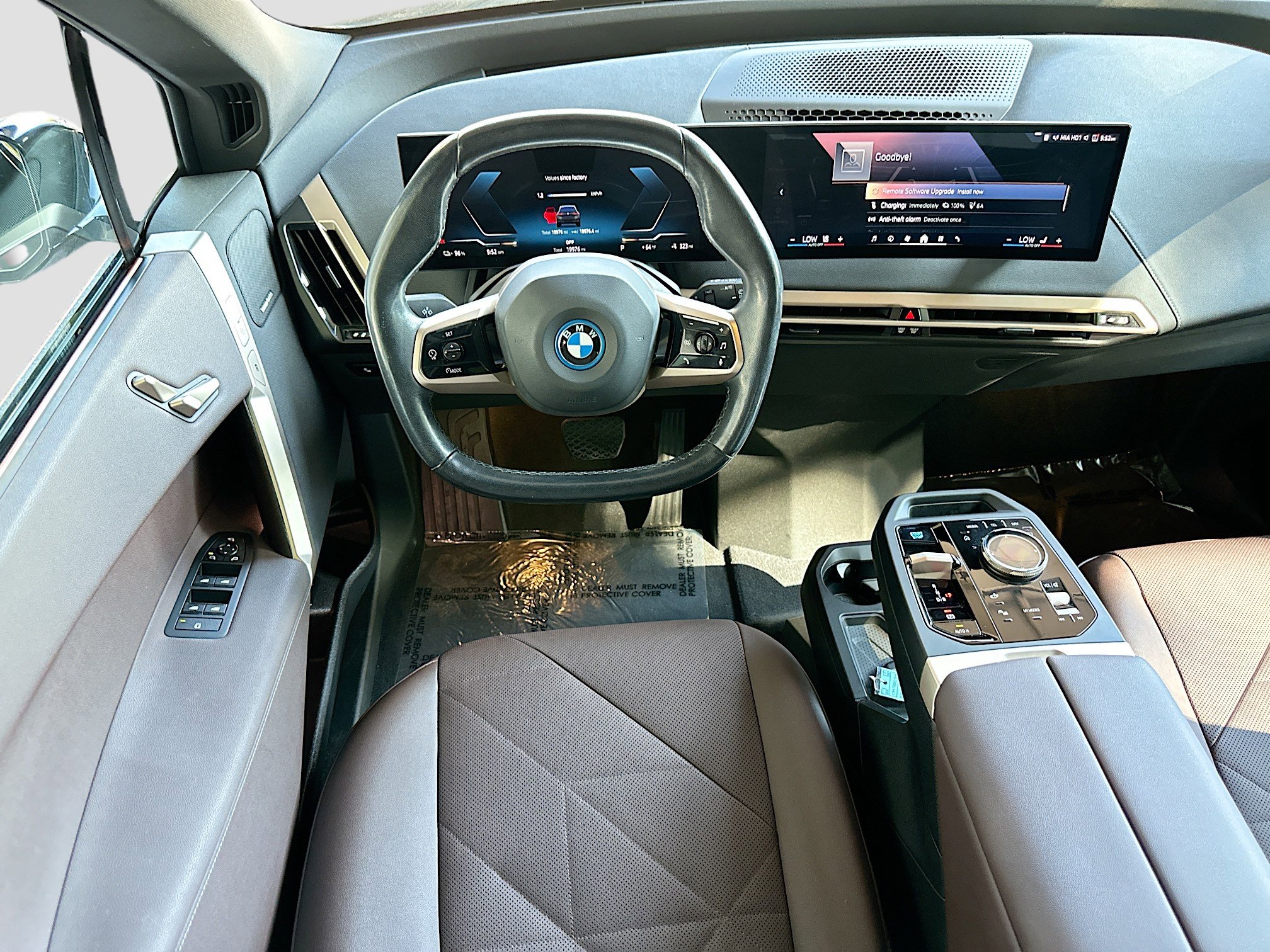 Used 2024 BMW iX xDrive50 w/ Sport Package image 24